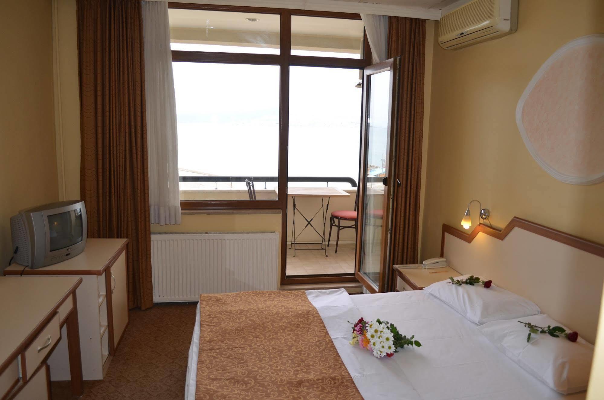 Ayvalik Palas Hotel Luaran gambar